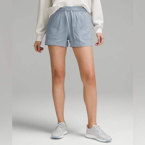 Lululemon Dance Studio High-Rise Short 3.5" - Picture 2 of 3